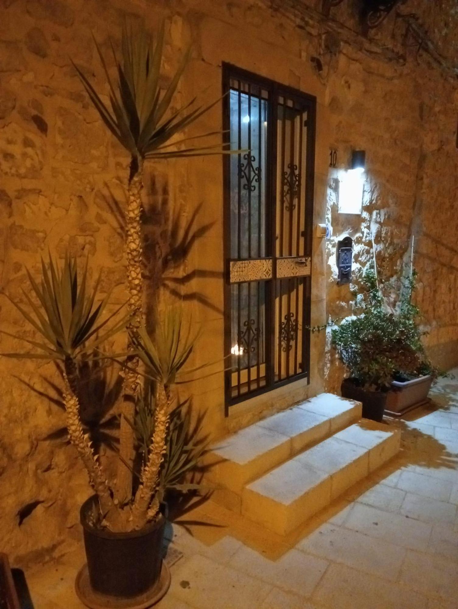 Villa La Dimora Di Angela Ragusa Exterior foto